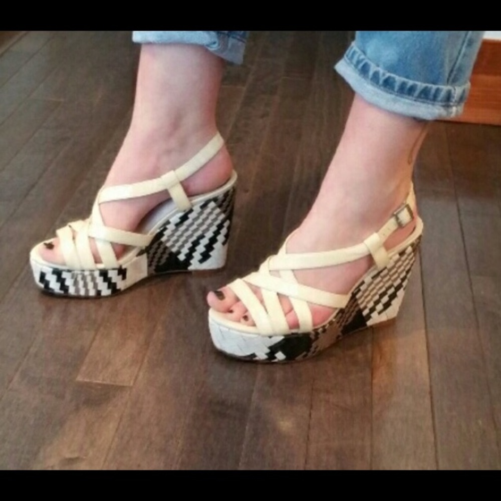 Cole haan genevieve wedges